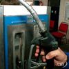 Emelkedik az �zemanyagok �ra, �jabb cs�cson a benzin�r